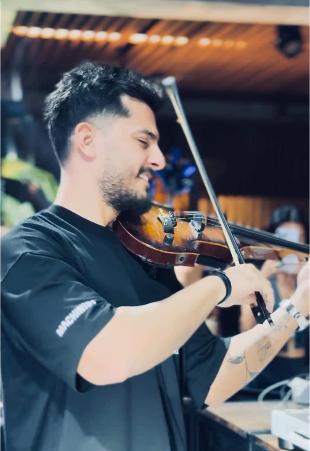 Excited to announce that my remix of ‘Yamore’ with @Francis Mercier will be dropping this coming Friday Oct 18th 🙌🏼🎻