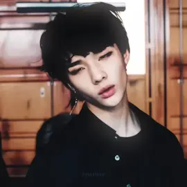 just an excuse to edit him to nirvana #hwanghyunjin #hyunjin #nirvana #straykids #hyunjinedit #kpop #skz 
