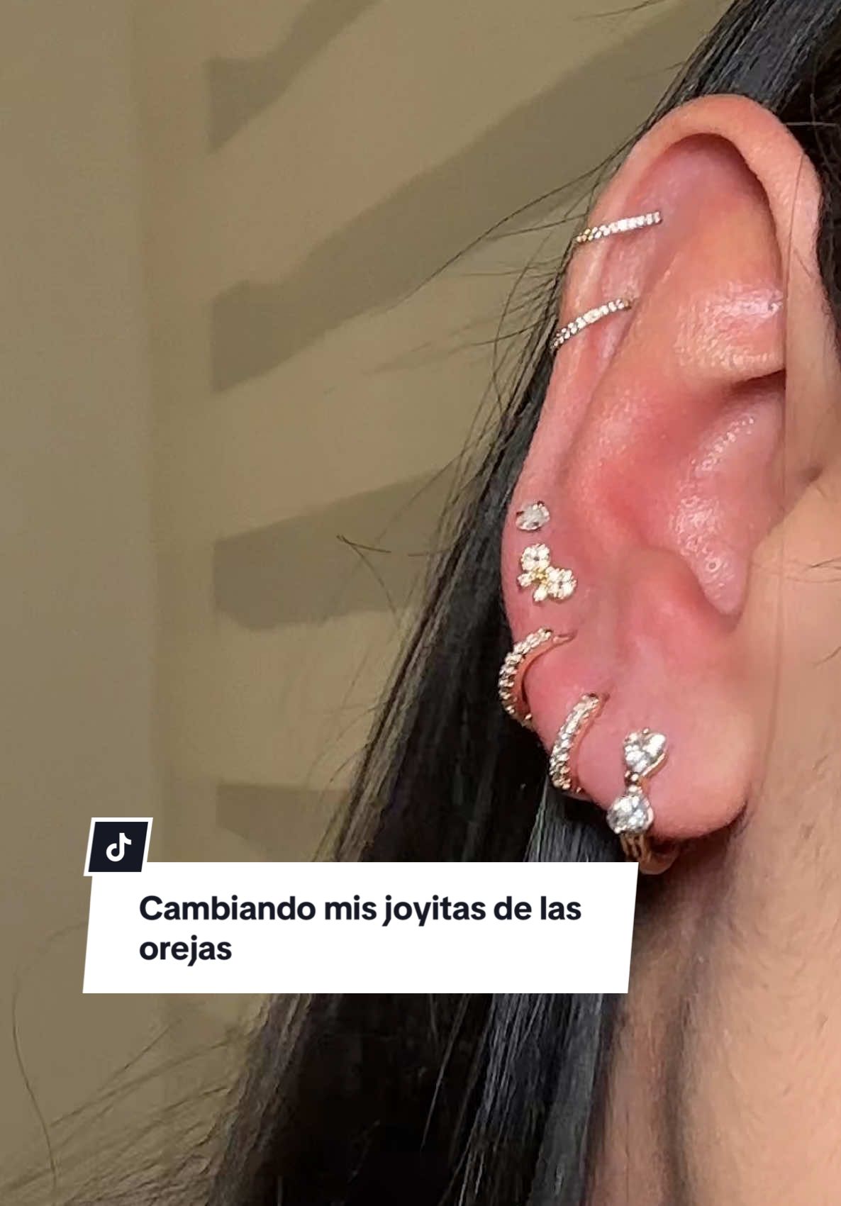 Ame este cambio #joyas #perforaciondeoreja #orejas #piercinglovers #piercingoreja #longervideo 