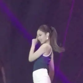 #JENNIE  ll aktif olamadım bugün of of  #jennieb3rre #fancam #dance #solo #concert #clips #edit 