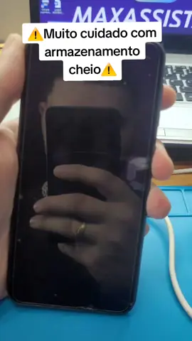 Não é só tombo que estraga celular, mau uso do armazenamento pode estragar também!🔥 #smartphone #reparo #consertodecelular #armazenameto 