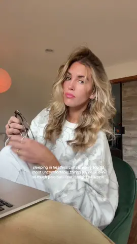 i normally get overstimuled and take it out before i fall asleep #heatlesscurls 