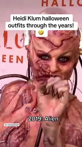 Heidi Klum fr goes ALL the way for halloween. so cool!  vc @Runway Mood  #fyp #thewatchers #heidiklum #costumeinspo #costumeparty #halloween #heidiklumhalloween 