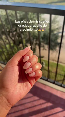 Crece tus uñas con esto #aceiteparauñas #uñas💅 #uñasfuertes 