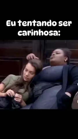 Eu tentando ser carinhosa😌 #jojotodinho #carinho #eutentandosercarinhosa #grossa #fyp 