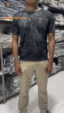 ¿Buscas completar tu vestuario táctico? esta promoción es para ti. Un pantalón cargo táctico stretch, flexible en los colores: Beige, verde, gris, coyote y cemento + Una correa táctica coyote + Un polo licrado (5 colores: beige, negro, piton, camuflado y verde) o Una polera ESDY negro o verde. #ropatactica #ropatacticamilitar #ropahombre #militar #ejercitodelperú  #pantaloncargotactico #tactico 