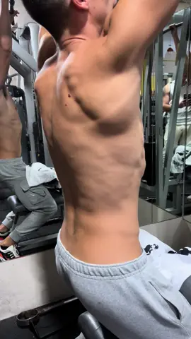 Back day  #gym #viral_video 