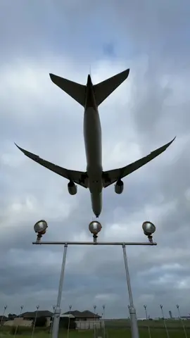 Got bored waiting for our flight & got creative…  #lethimcook #tranisition #aviation #planes #airport #terminal #avgeek #contentcreator #airplanemode #adelaideairport 