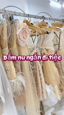 Cùng nhà Gấu lựa đầm xinh đi tiệc thôi nào😛#tiemnhagau321taythanh #tiệmnhagau✅️ #321tâythanh #TNG #thuedo #tiemnhagauchuyenchothuedo #fyp #CapCut #xuhuongtiktok #thuedamditiec #vayxinh #damditiec #damthietke 