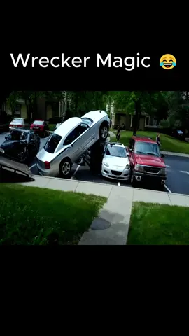 Magic ? 😂 #towtruck #towtruckstories #towtruckdriver #car #wreck 