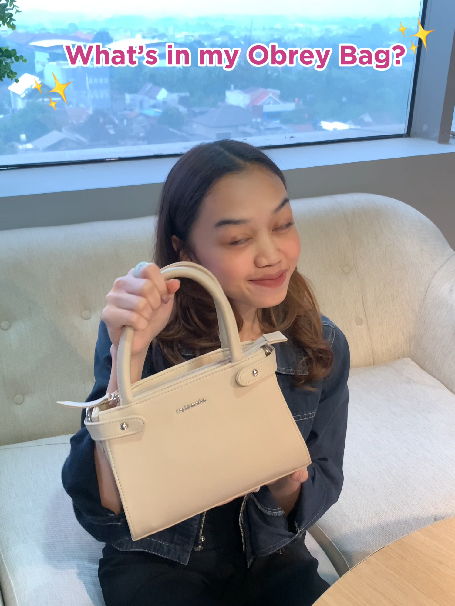 Obrey Bag muat banyak lho!! Cocok banget buat kamu yang bawaannya suka banyak nih🤩💼 #sophiemartin #obreybag #promoguncang1010 #WIBGajian #belilokal
