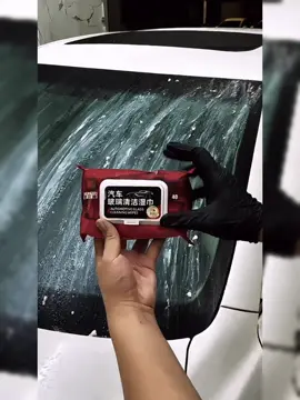 Khăn ướt vệ sinh kính ô tô #phutungoto #phukienoto #khanlauoto 