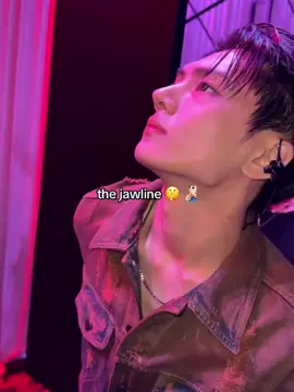 his jawline is sharper than my kitchen knife #jay #enhypen 