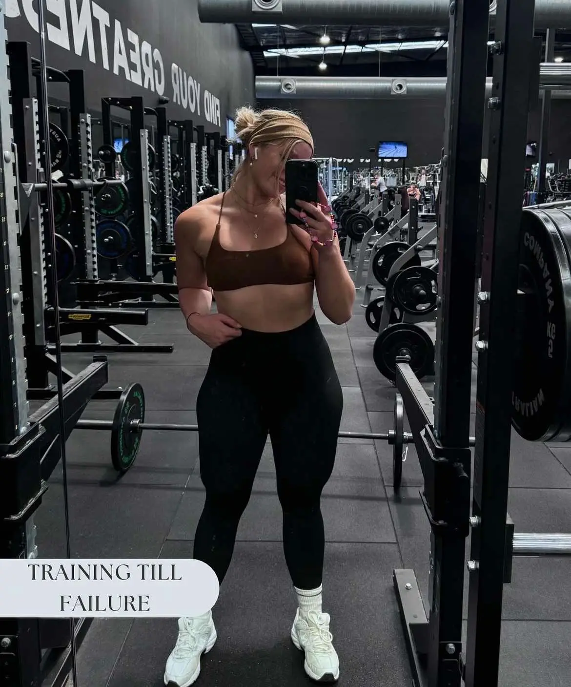 Training till failure 🧠 Are you training hard enough to reach your goals?? If you're doing everything right and still not seeing results, consider increasing your training intensity🫶🏻 #training #failure #gym #consistency #workout #trainer #trainers 