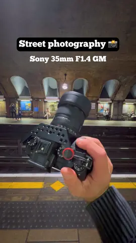 Street photography in London with a 35mm lens  📸 #behindthescenes #fyp #photography #photographer #london 