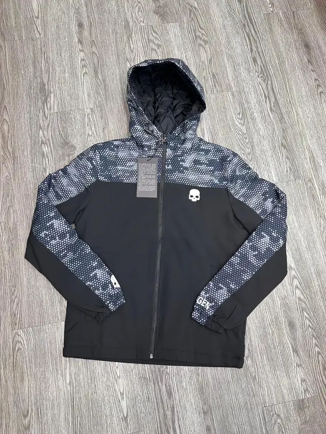 Khoac mỏng đon gió đầu mùa