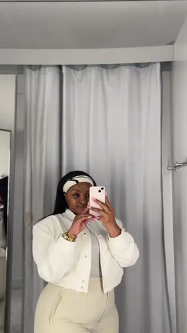 Work Outfit🤍 #ooftd #explorepage #fashion #fyp #southafricatiktok #fypシ゚viral #outfitinspo 