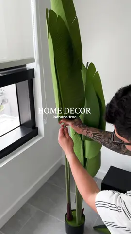#bananatree #artificialplants #tiktokshopfinds #falldealsforyou  #interiordesign #homedecor #homedesignideas #plants #homedecor