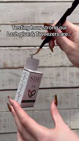 This glue is stronger than most relationships ive had 🥲🥲🔥🔥🔥 The BEST lash glue in the game …shop now use code ‘SHEnewbie’ for money off!  #fy #lashglue #lashsupplier #shelashuk 