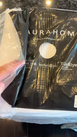 GOUR5803[2] #ad #Maura #MauraTowels #TurkishCottonTowels #TurkishTowels #CottonBathTowels Check out these super soft and comfy Turkish bath towels.  These are super absorbent and thick to dry your entire body.  Check out these soft towels and more here: https://www.amazon.com/dp/B01MDV8LXE?ref=t_ac_view_request_product_image&campaignId=amzn1.campaign.1ZZ9O529M7LK6&linkCode=tr1&tag=kathrynk.seve-20&linkId=amzn1.campaign.1ZZ9O529M7LK6_1729006486516