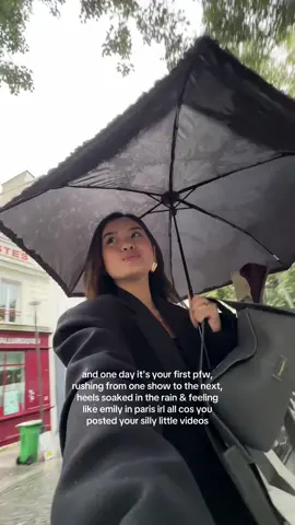 your sign to post your videos cos people will judge regardless #paris #fashionweek 