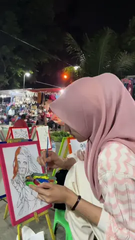 Kalo ke pasar malam yang dicari pasti tempat ngewarnai🎨