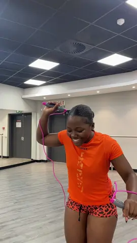Skipping keeps you away from the doctor 🔥🔥#SAMA28 #skipping #skippingchallenge #beautytlokana #adidas #gym #dancersoftiktok #glutesworkout 