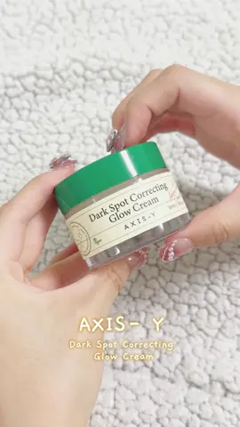 AXIS-Y Dark Spot Correcting Glow Cream 💚  #AXISYambassador #AXISYglowtrio @axisy_us @AXIS-Y #falldealsforyou #koreanskincare #axisy #axisydarkspotcream #moisturizer 