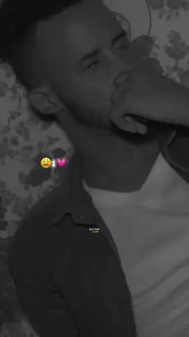 Nafyahay Muxibada..😍🙌🏻 #somali #videosong #muqdishotiktok #music #somalitiktok #capcut_edit #somalisongs #ayuup❤️🌴 #somalilyrics🌺😕💎 #support 