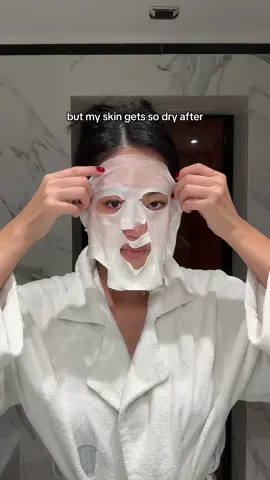 my fav Korean skincare after a travel day 💛 @Dr.Jart+ North America  #koreanskincare #kbeauty #glowyskin anzeige  