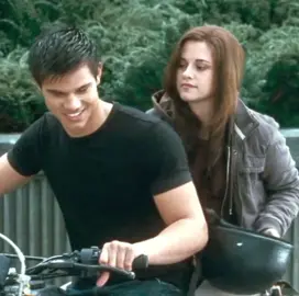 (parte7) Eclipse  #netflix #foryoupage #twilight #crepusculo #foryou #xbcyza #movie #fypシ #twilightsaga #series #tiktok 