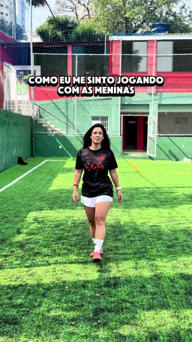 Eu me sinto o cara 🤣⚽️❤️ ainda mais quando jogo bem !  #futebol #vidareal #futebolfeminino #memestiktok 