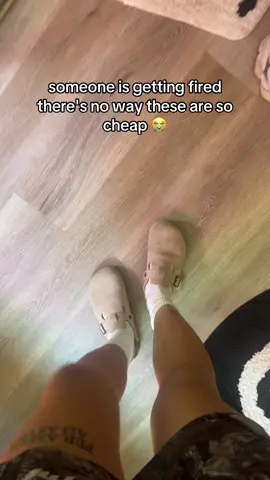 link on the golden cart 😭 #fyp #viral #falldealsforyou #clog #clogs #boston #shoe #fashion 