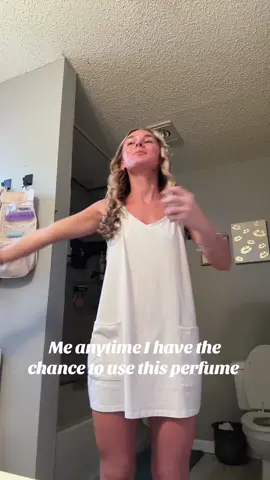 Literally the best smelling perfume ever 