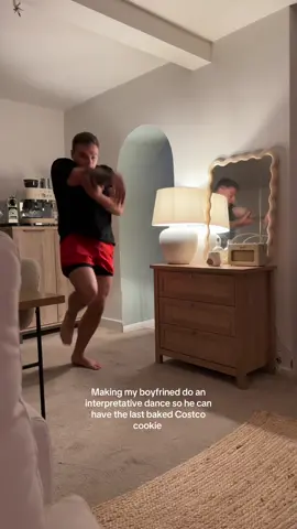 🩰🐘 #interprativedance #trending #fy #costco #boyfriend 
