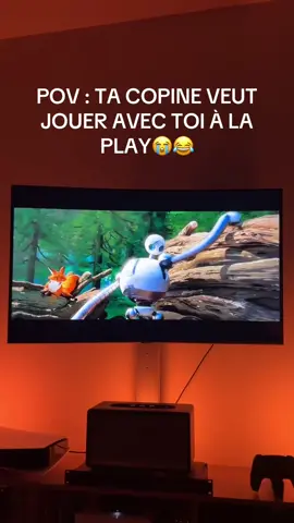 Desole pour vous les filles😭😂 #humour #mignon #amour #drole #playstation 