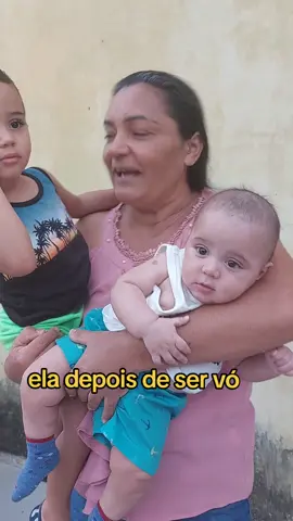 achei que não seria uma vó babona, mas paguei com a língua 😛  . #comediahumor #meme #humor #fyp #vovo 