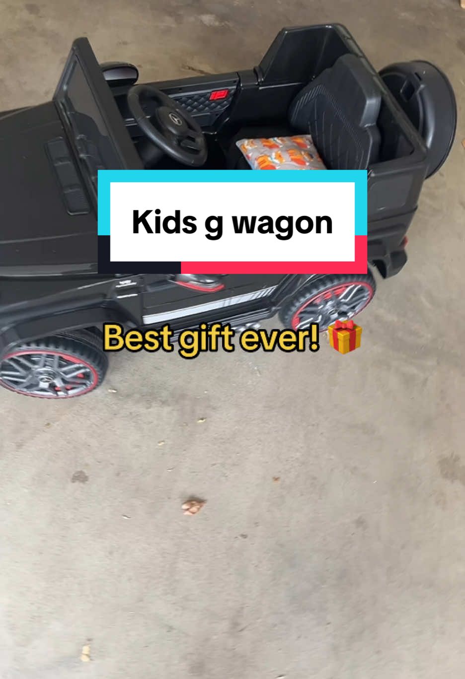 G wagon for the win!!! I probably love it more at this point 😂 #toycar #toycars #remotecontrolcar #remotecontroltoy #car #kidscar #falldealsforyou #blackfriday #blackfridaydeal #christmasgift 