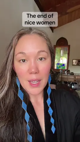 Know the difference  #theshecenter #feminist #burnout #communicationskills #selfrespect #standards 