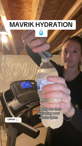 My favorite way to refuel after a workout #Mavrik #mavrikhydration #healthandwellnessjourney #healthandwellnesstips #electrolytes #tiktokshopblackfriday #tiktokshopcybermonday #tiktokshopholidaydeals #TreasureFinds  