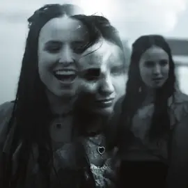 evil | #larissamanoela #devoltaaos15 #dv15 #filipa #maisa #anita #backto15 #netflix #edits #adrianeditsofc 