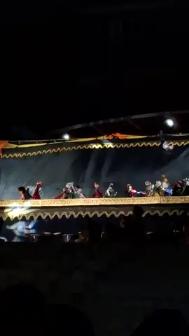Nonton wayang ngantuk❌️ Nontong wayang moshing✅️ #wayang #wayanggolek #moshing #wayangmoshing #wayangringkang #upi #universitaspendidikanindonesia 