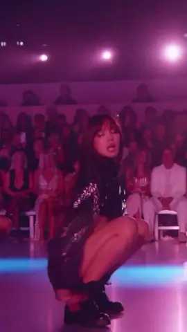 LISA ROCKSTAR Performance at Victoria Secret Fashion Show 2024  #lisa #lisablackpink #victoriasecret #victoriasecretshows #victoriassecretshow2024 #lisavictoriasecret