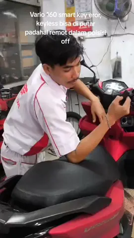assalamu'alaikum,untuk teman teman yang pernah mengalami kejadian di bagian, smart key bisa di putar bebas padahal remot dalam kondisi off,itu untuk permasalahan di bagian kunci kontak,#fy#fypシ゚viral#beranda#mekanikmuda#viralvideo#mekaniktiktok#xyzbca#fypシ#viralvideo🔥#a#b#c#mekanik#fypage 