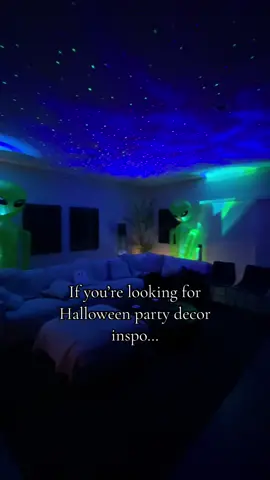 And 8ft inflatable aliens linked in my bio 😂🚀👽🛸 #halloweenpartydecor #halloweenpartyideas #halloweenparty 