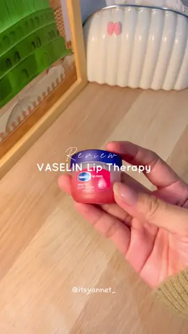 Wajib punya biar bibirmu makin sehat dan cantik 🍓 #fyp #viral #lipcare #vaseline 
