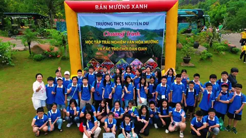 Chào mừng các bạn Trường THCS Nguyễn Du đến Bản ạ.#banmuongxanh #trainghiem #hocsinh #dulich 