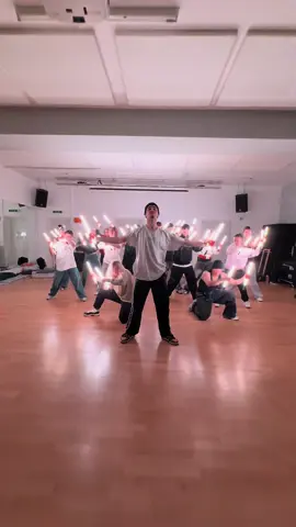 MORTAL KOMBAT X LIGHTS💥 Visual Poi Mini Routine. Sneak Peak into our rehearsals testing New shapes for a BIG SHOW 🧪 @Mortal Kombat  #mortalkombat #ledpoi #ledlights #leddance #dancecrew #hiphopcrew 