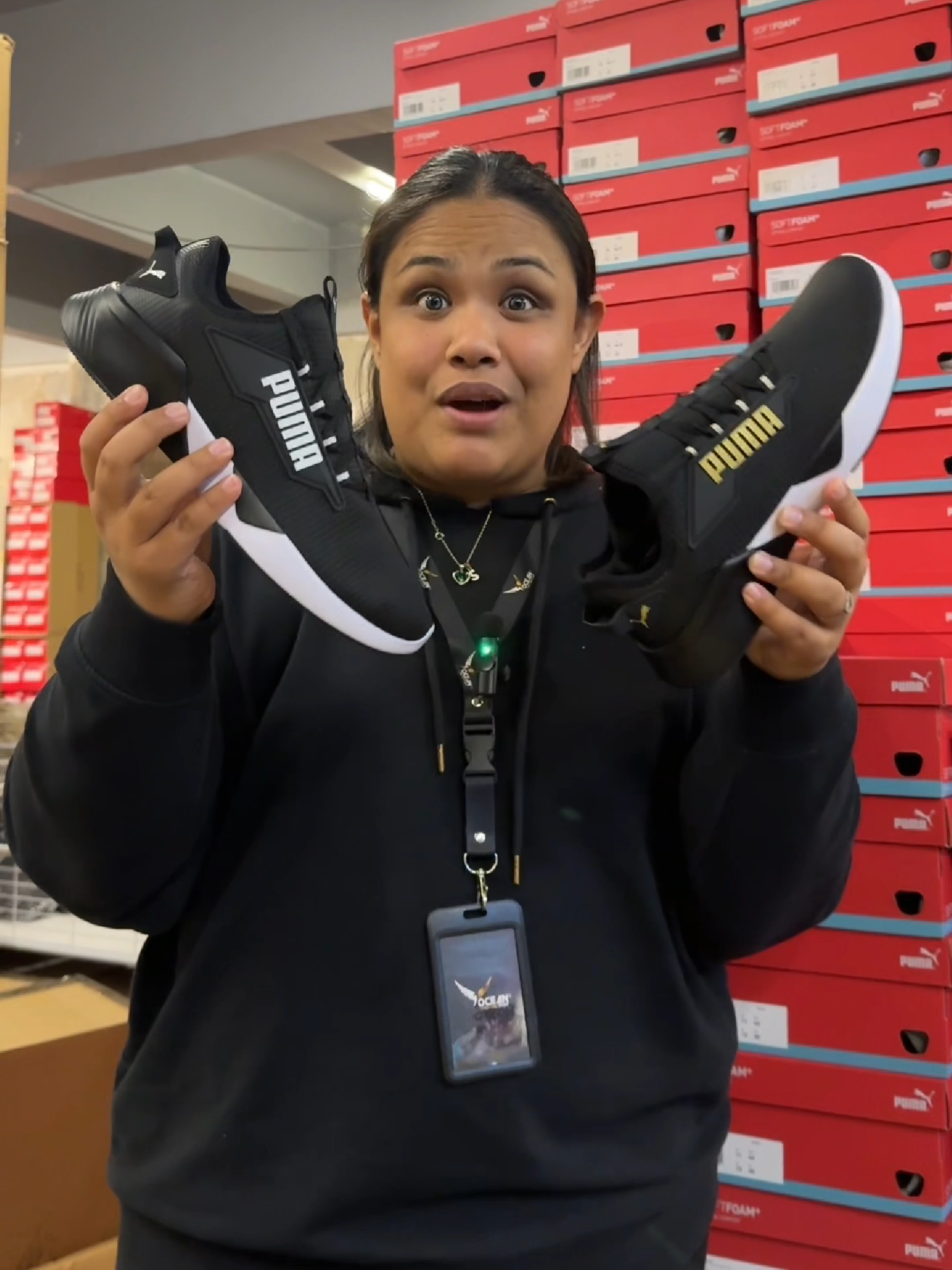 The PUMA Unisex Retaliate 2 is a versatile training shoe offering lightweight comfort, a cushioned EVA midsole, and durable traction. With a slip-on design and breathable mesh upper, it's perfect for both workouts and casual wear, combining function and style. #PUMA #OceanSportMY #FYP #EdisiTerhad #kasut #TawaranTerbaik #viral #tiktok #krafpremium #warnaunik #lifetimediscount 