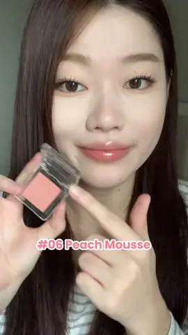 Peach blush of the month!💗 tuh liat secakep ini looks nya kalo pake Judydoll Pretty Blush Powder🥰  Apalagi belanja Judydoll udah Bisa COD loh!!😍  Yuk langsung checkout sekarang  #blush #blushpowder #blushhack #wonyoungblush #bisacod #rekomendasiblush 